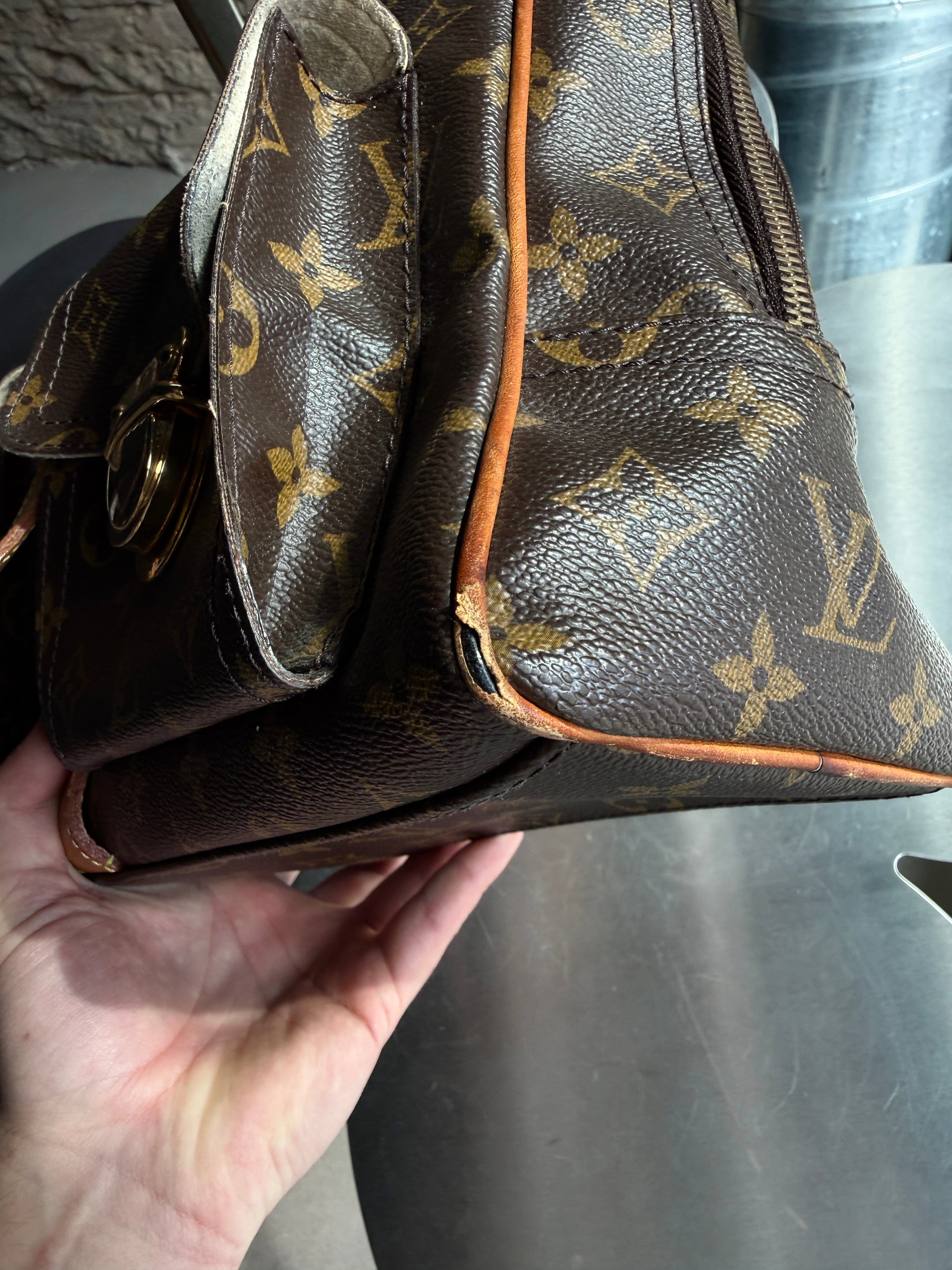 2009 Louis Vuitton Manhattan GM Bag Brown (FL0069)