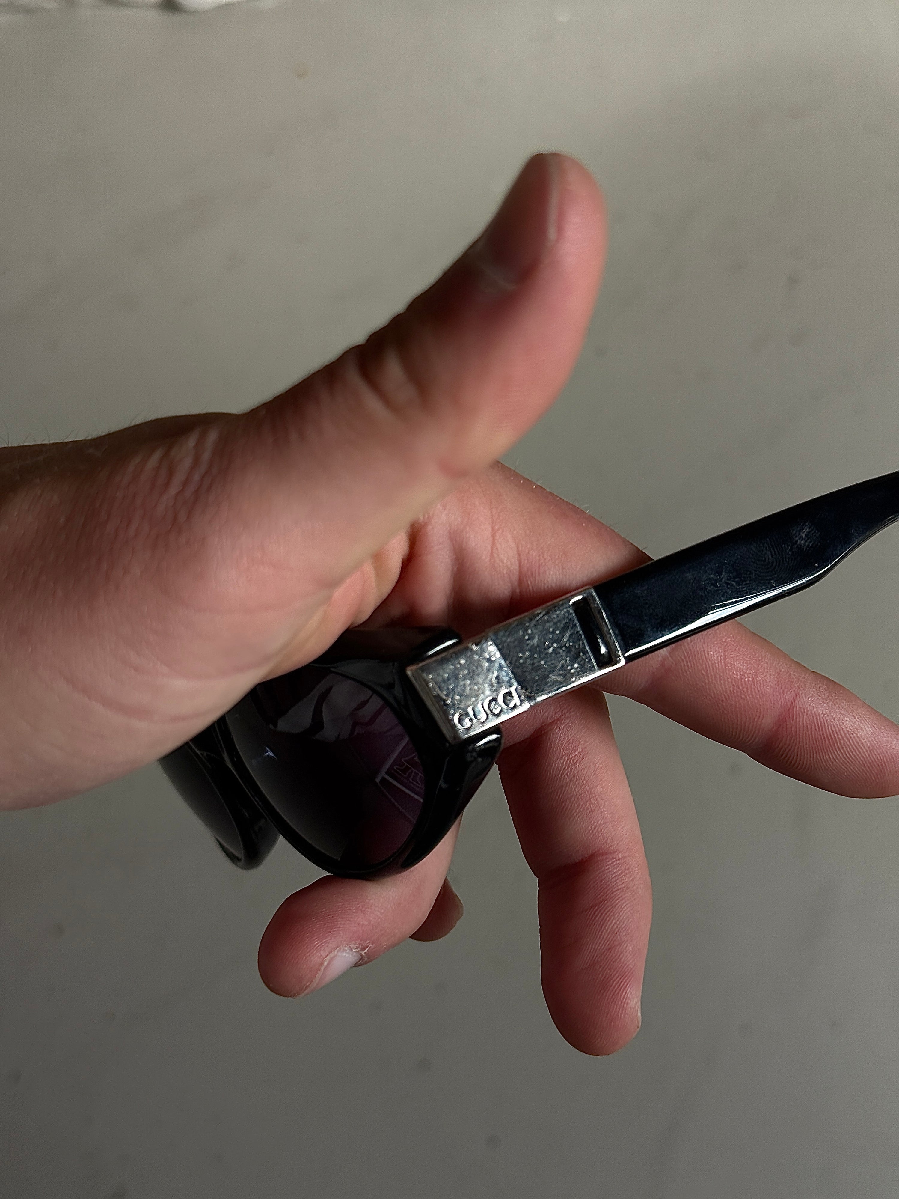 Vintage Gucci Rimmed Oval Sunglasses Black (GG 2411/S)
