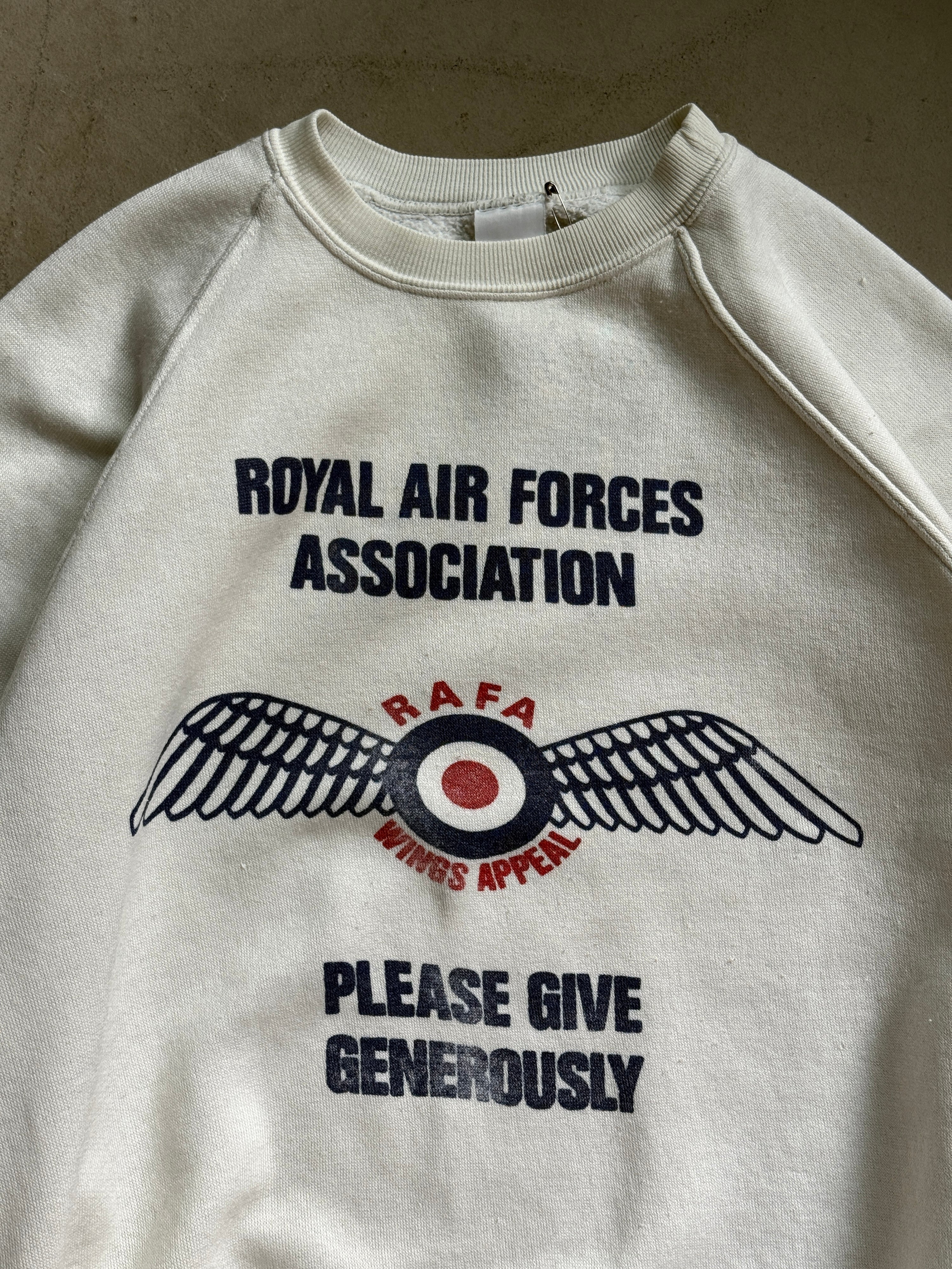 Vintage 1980s Royal Air Force Association Sweater White - L