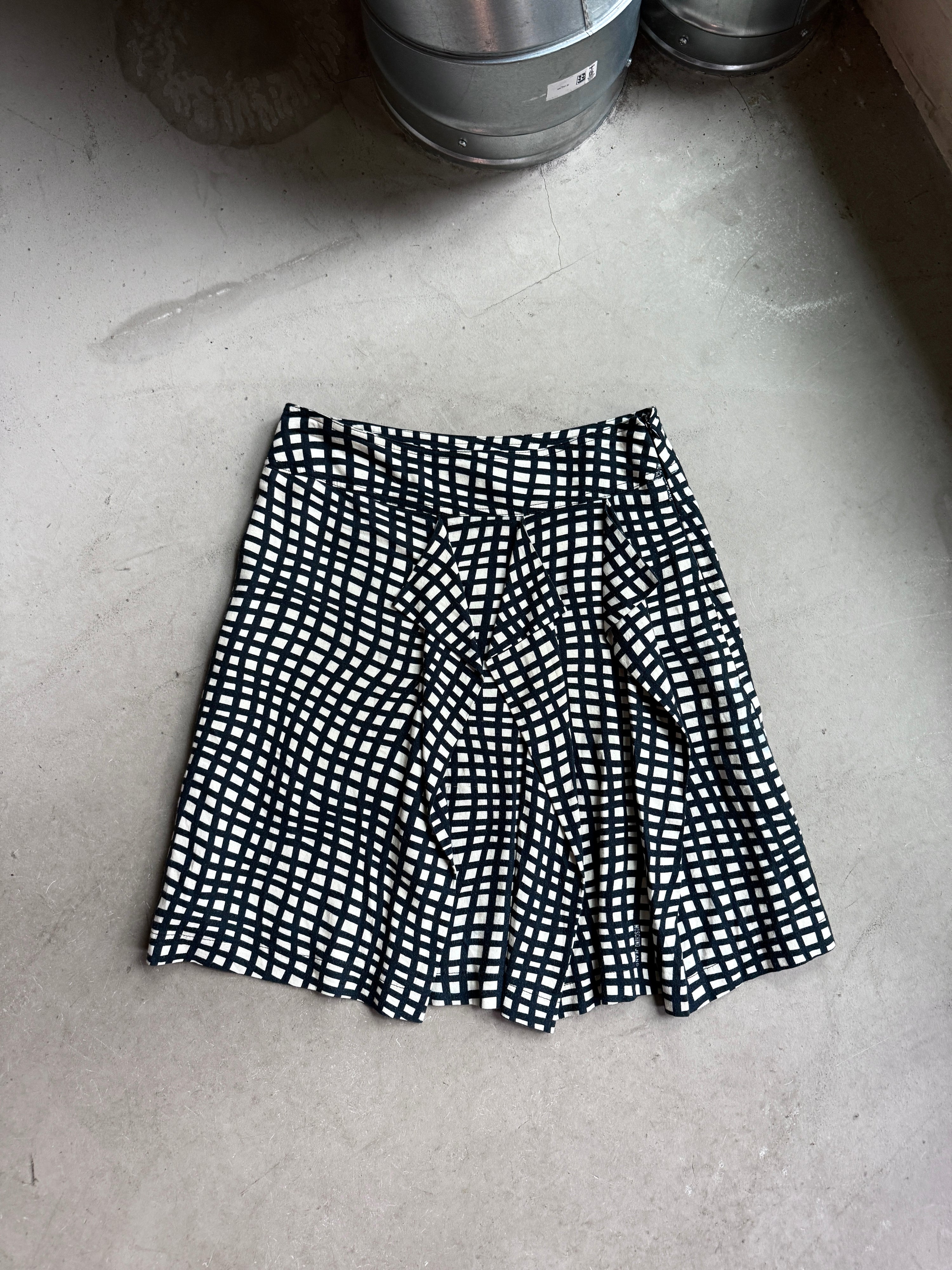 Vintage 1990s Pleated Moschino Checkered Skirt Black/White - S
