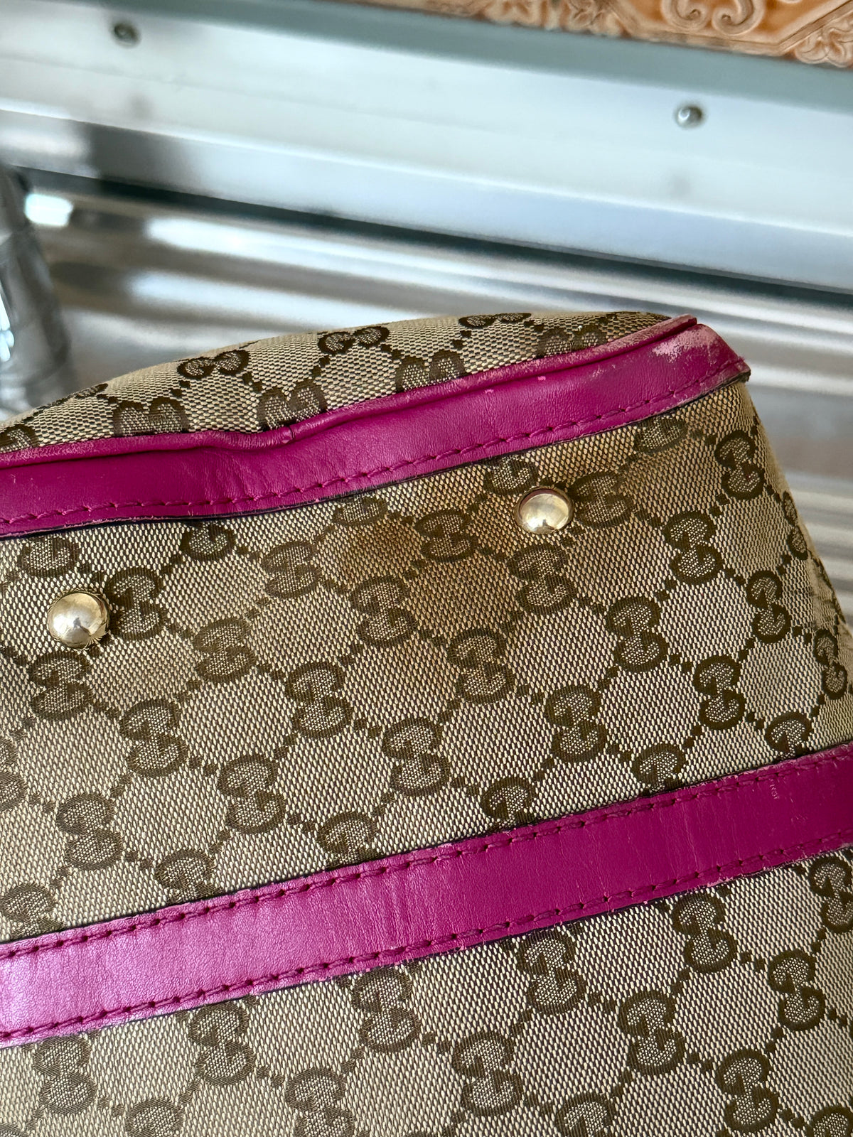 Gucci GG Canvas Beige/Pink Medium Joy Boston Bag