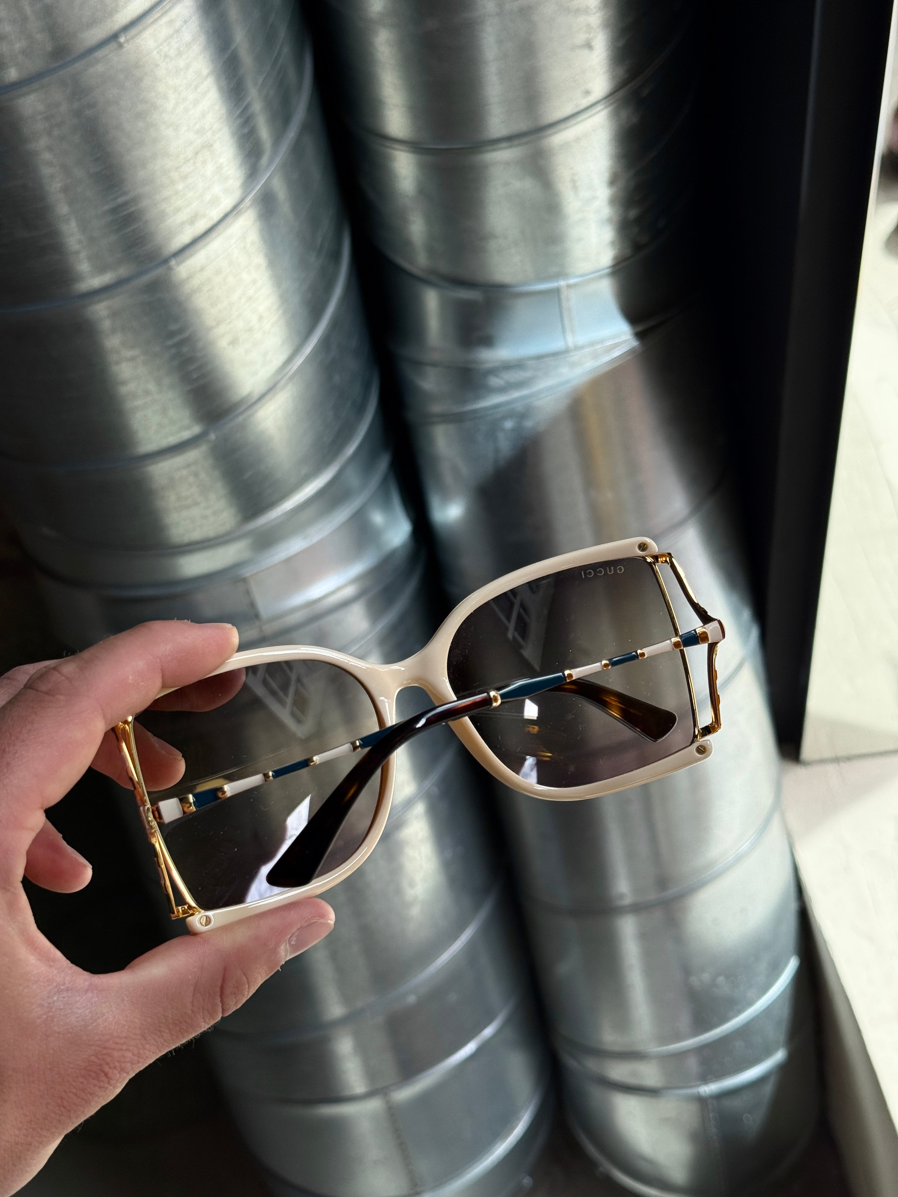 Gucci Cream/Grey Pink Gradient GG0592S Oversized Sunglasses