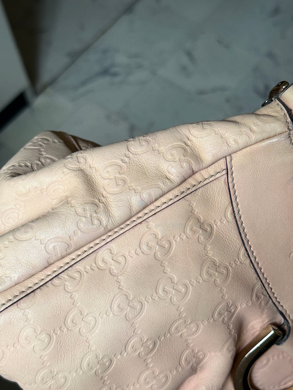 Gucci Guccissima Abbey D-Ring Small Leather Shoulder Bag Pink