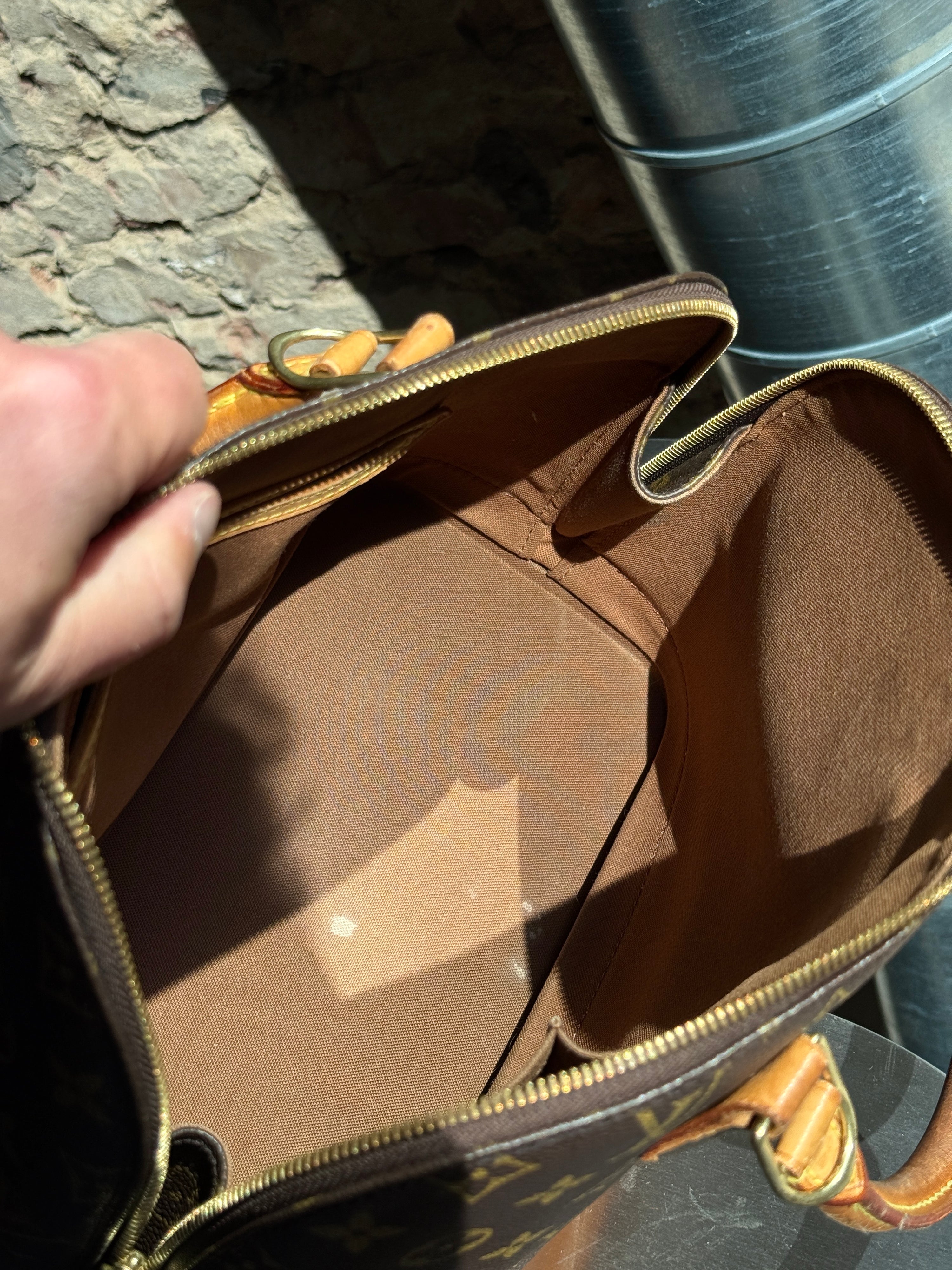 Vintage 2001 Louis Vuitton Alma Monogram Bag (FL0091)