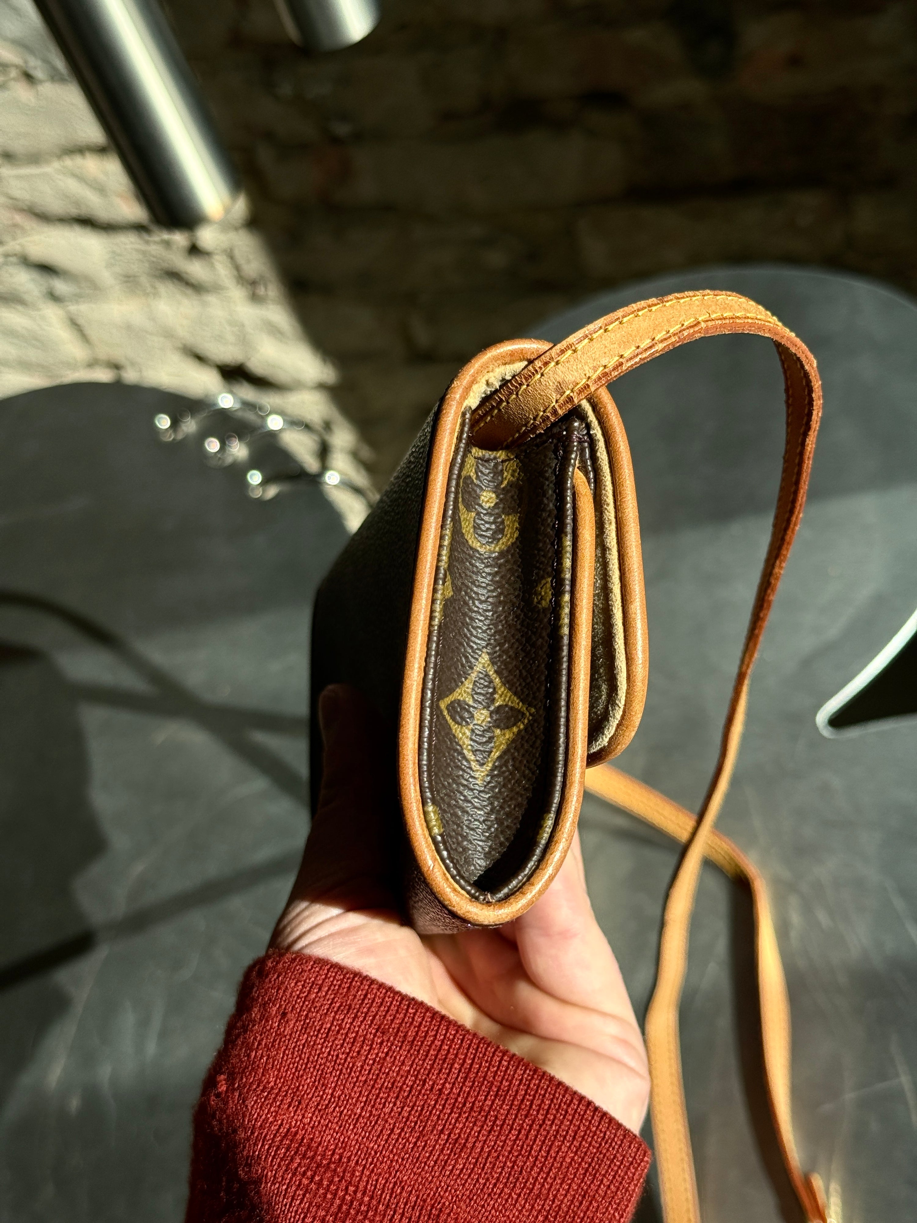 Vintage 1999 Louis Vuitton Twin PM Crossbody Bag (CA0999)