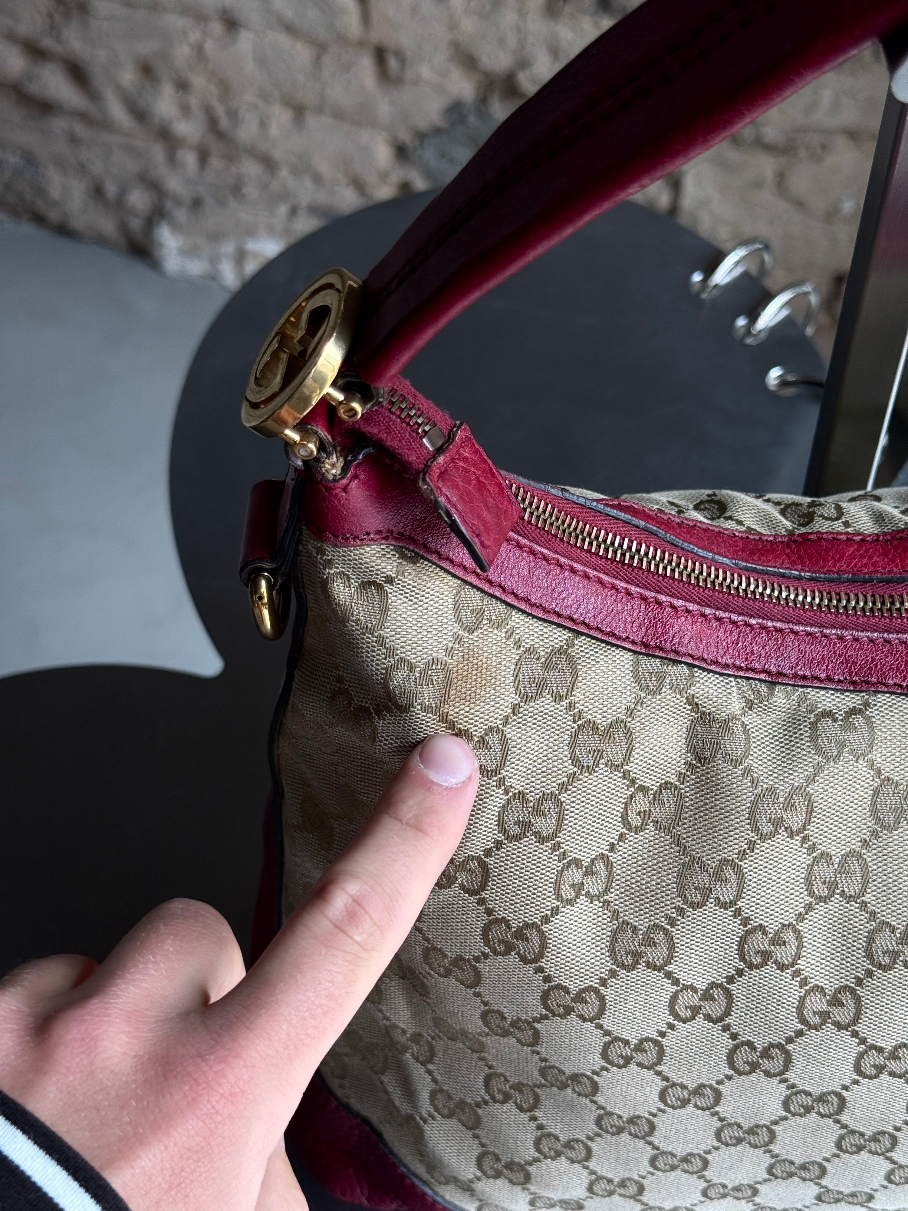 Vintage Small Gucci Hobo Bag Beige / Red