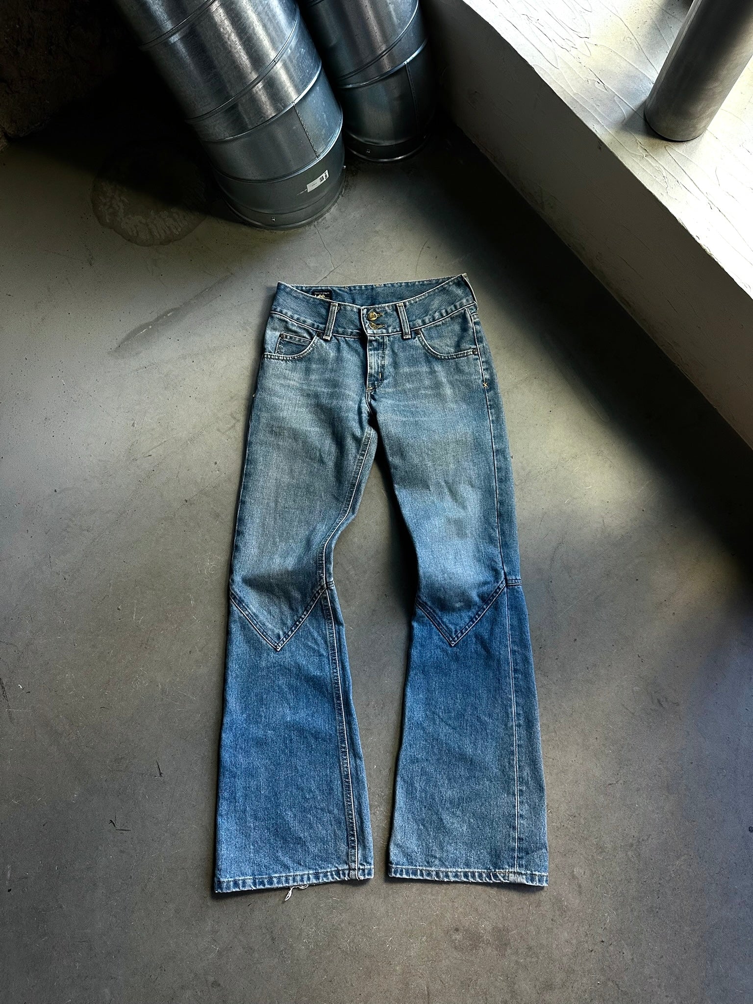 Vintage Lee V Cut Flared Jeans W29 L32