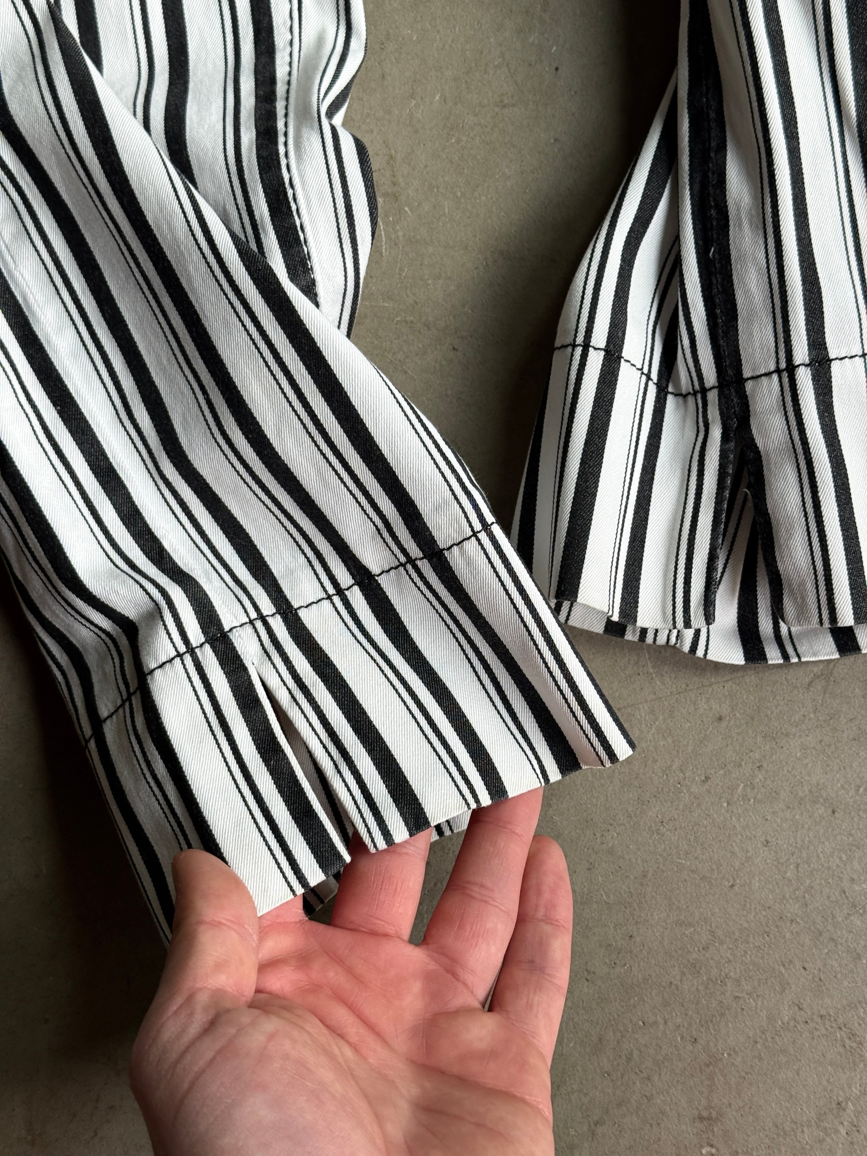 Vintage Moschino "Barcode" Print Striped Capris White/Black - W31 L26