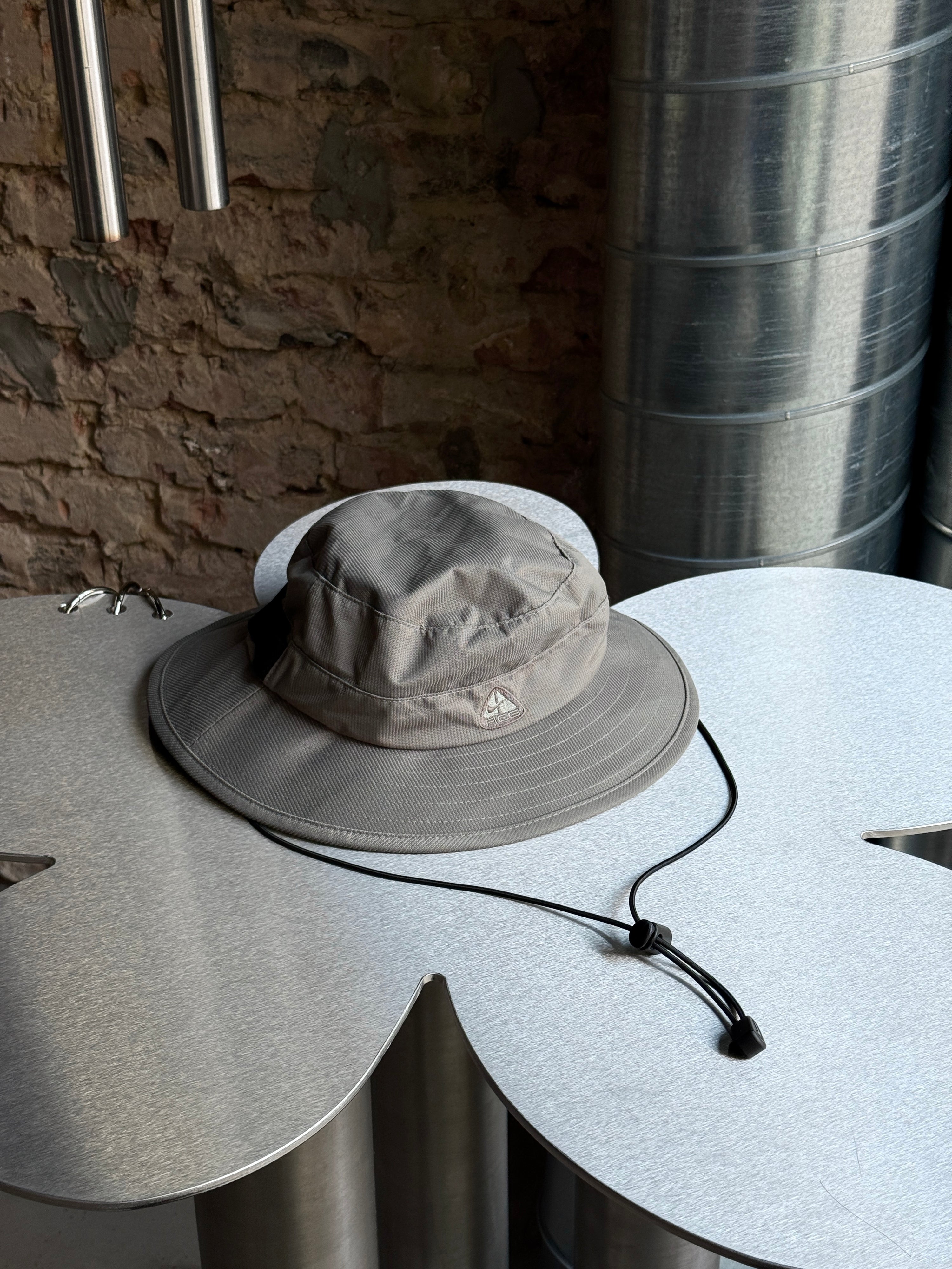 Vintage 1990s Nike ACG Bucket / Safari Hat Olive