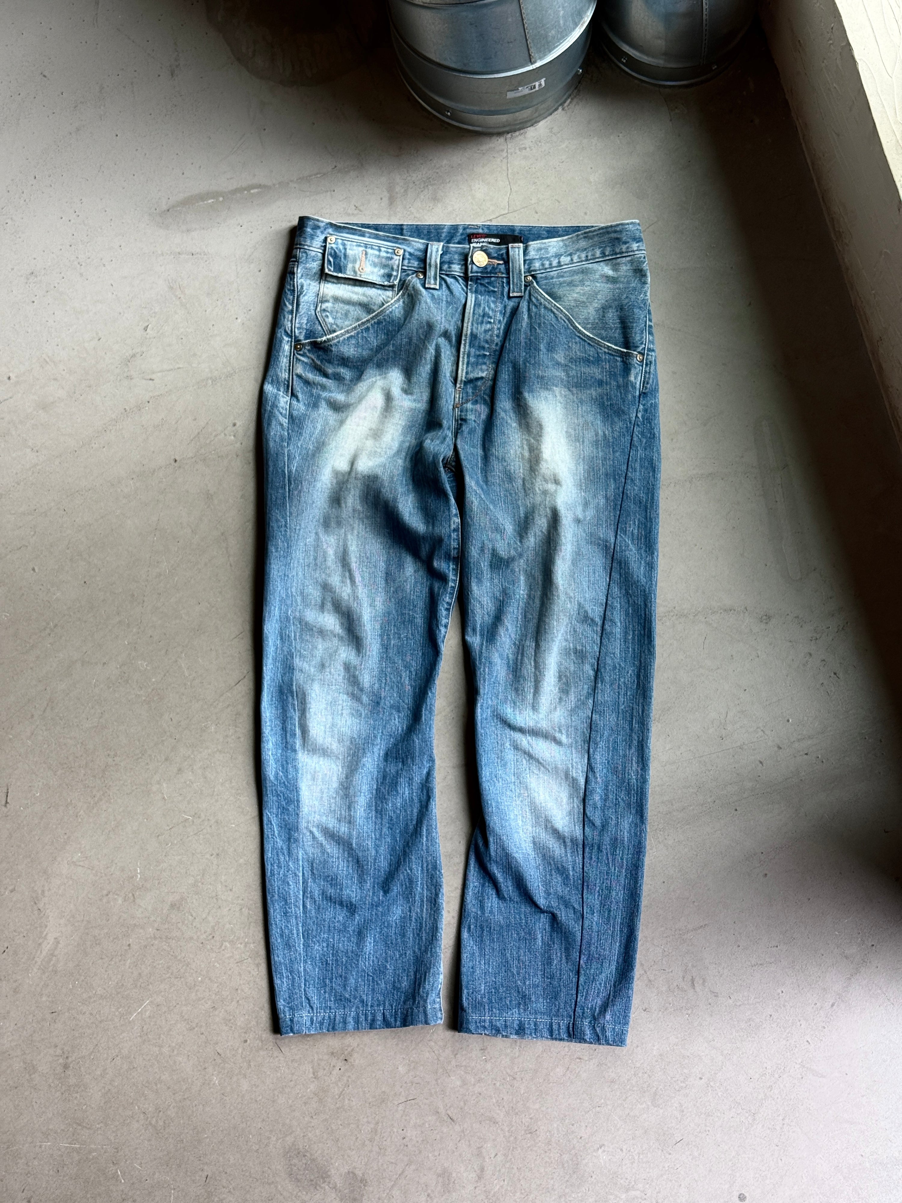 Vintage 2000s Levi's Engineered Jeans - W35 L28