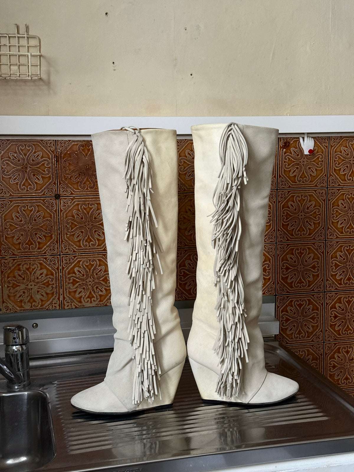 FW2011 Isabelle Marant Manly Two Tone Lokyo Fringe Leather Boots White - EU 39