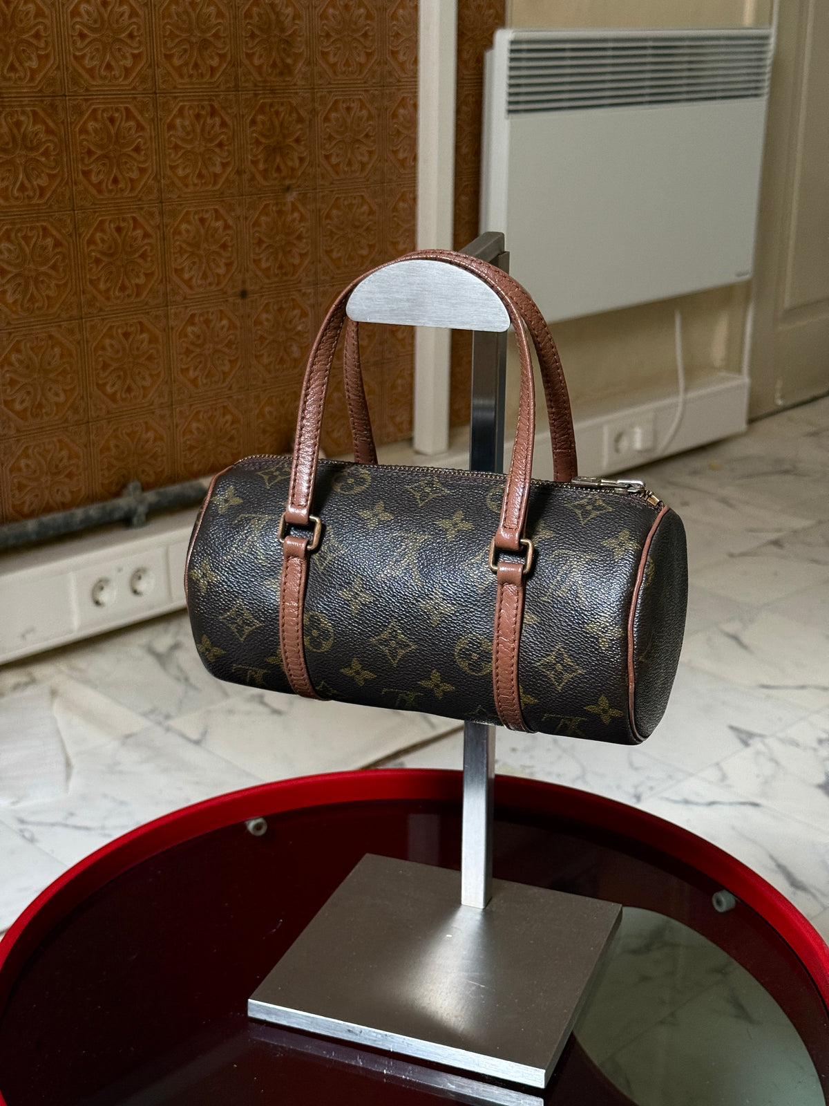 Vintage 1986 Louis Vuitton Papillon 26 Bag (862TH)