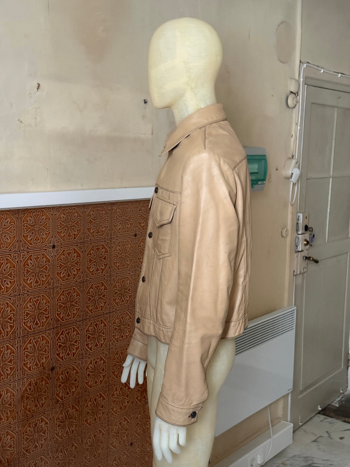 Vintage 2000s Armani Jeans Beige Leather Trucker Jacket - XL